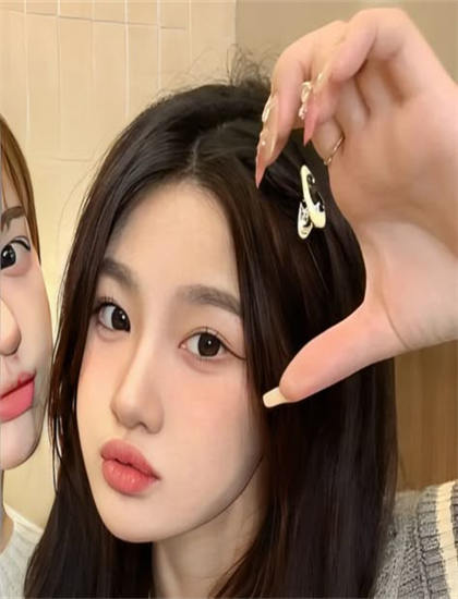 啦啦啦高清视频在线观看直播_姐姐的朋友3完整版免费播放