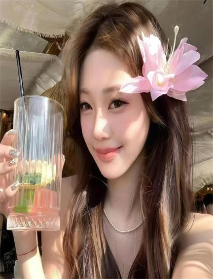 伊人在人线香蕉免费中文字幕_布林肯上海发视频网友夸外滩漂亮